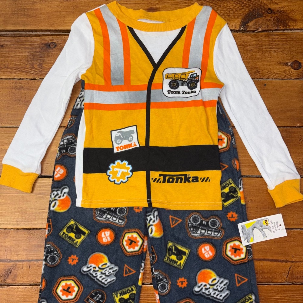 Tonka Pajama Set Toddler 4T Yellow Grey Construction Truck Fleece 2-Piece NEW